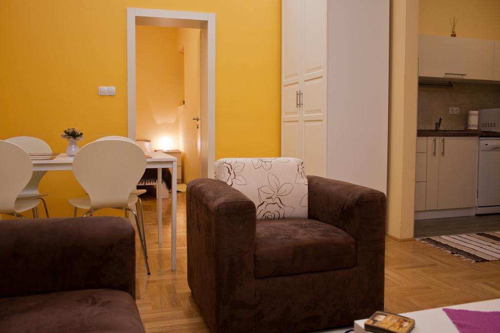 Apartments Top Center Zagreb Room photo